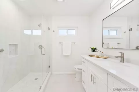 Bath - 10552 Santana St, Santee, CA 92071 photo 1 of 5