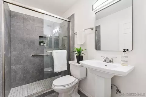 Bath - 10552 Santana St, Santee, CA 92071 photo 4 of 5