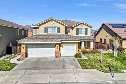 1781 Steinbeck Ave, San Jacinto, CA 92583