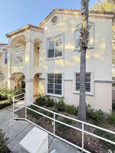 3606 Bernwood Pl #16, San Diego, CA 92130