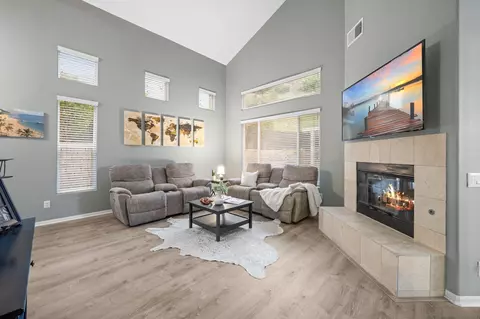 640 Dimaio Way, Escondido, CA 92027 photo 3
