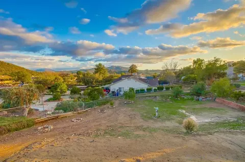 24437 Ysidro Dr, Ramona, CA 92065