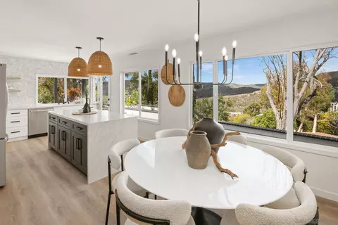 6648 Hemingway Dr, San Diego, CA 92120