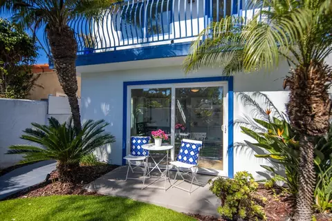 Exterior - 948 B Ave, Coronado, CA 92118 photo 8 of 15