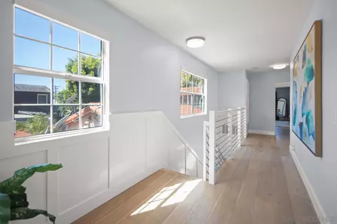 Entry Way - 948 B Ave, Coronado, CA 92118 photo 3 of 3