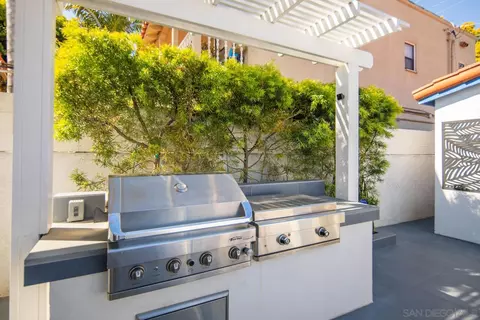Exterior - 948 B Ave, Coronado, CA 92118 photo 6 of 15