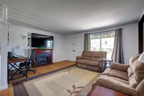 609 Pitman St, Escondido, CA 92027 photo 3