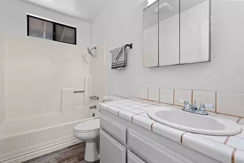 Bath - 11751 Rocky Ln, Lakeside, CA 92040 photo 3 of 3