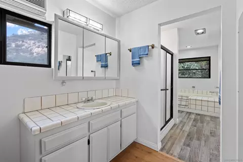 Bath - 11751 Rocky Ln, Lakeside, CA 92040 photo 1 of 3