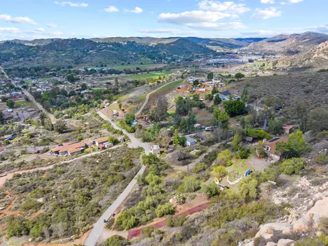 View/Area - 11751 Rocky Ln, Lakeside, CA 92040 photo 4 of 15