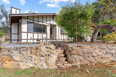 Exterior - 11751 Rocky Ln, Lakeside, CA 92040 photo 4 of 17