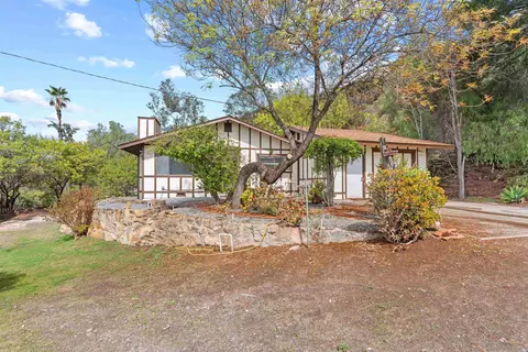Exterior - 11751 Rocky Ln, Lakeside, CA 92040 photo 3 of 17