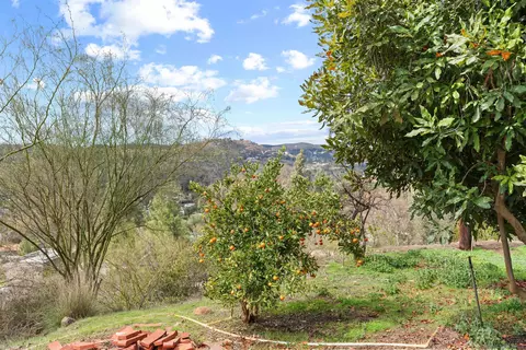 Exterior - 11751 Rocky Ln, Lakeside, CA 92040 photo 13 of 17
