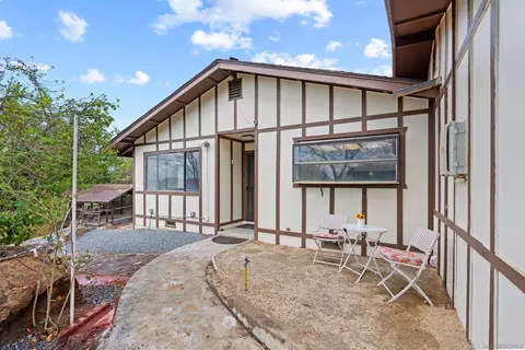 Exterior - 11751 Rocky Ln, Lakeside, CA 92040 photo 7 of 17