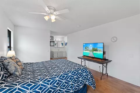 Bedroom - 11751 Rocky Ln, Lakeside, CA 92040 photo 3 of 4