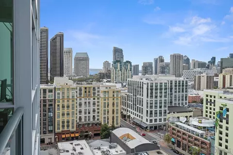 325 7th Ave #1508, San Diego, CA 92101