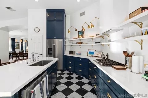 Kitchen - 1723 Sunset Rose Ct, El Cajon, CA 92019 photo 2 of 3