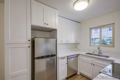 3535 Monroe Ave #4, San Diego, CA 92116