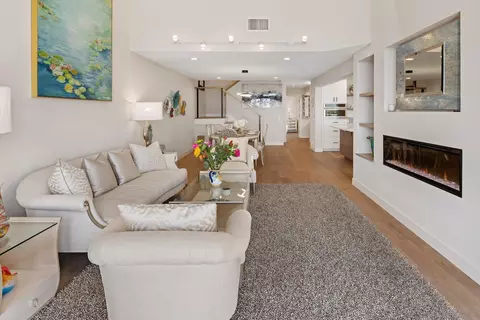 Living - 89 Tunapuna Ln, Coronado, CA 92118 photo 3 of 5