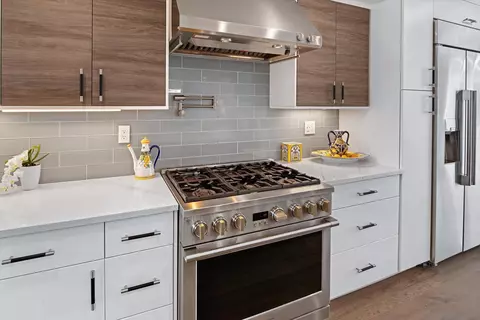 Kitchen - 89 Tunapuna Ln, Coronado, CA 92118 photo 7 of 7