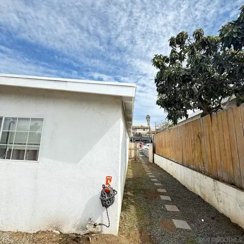 Exterior - 1046 Bartlett, Vista, CA 92084 photo 2 of 3