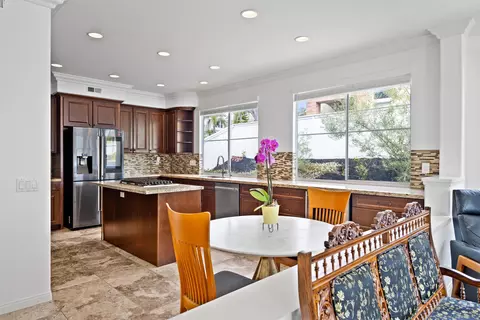 7925 Via Ensenada, Carlsbad, CA 92009 photo 6