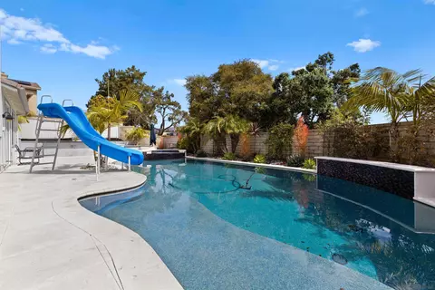 7925 Via Ensenada, Carlsbad, CA 92009 photo 39