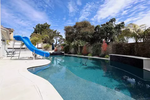 7925 Via Ensenada, Carlsbad, CA 92009 photo 33