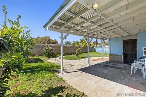 Exterior - 1175 N Midway Dr, Escondido, CA 92027 photo 1 of 8