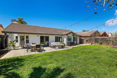 Exterior - 1059 Monterey Vista Way, Encinitas, CA 92024 photo 2 of 9