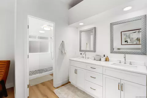 Bath - 1059 Monterey Vista Way, Encinitas, CA 92024 photo 1 of 4