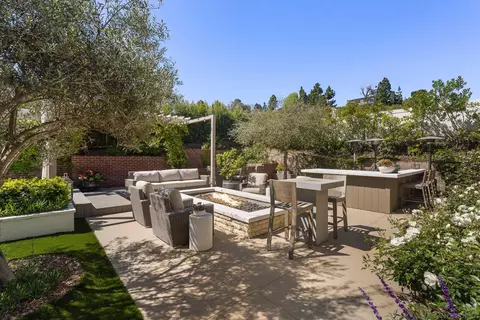 Exterior - 1437 Enclave Ct, Encinitas, CA 92024 photo 10 of 18