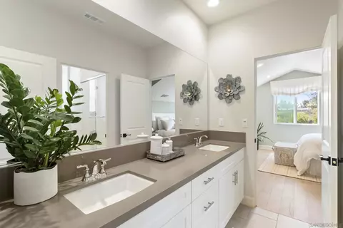 Bath - 1437 Enclave Ct, Encinitas, CA 92024 photo 6 of 6