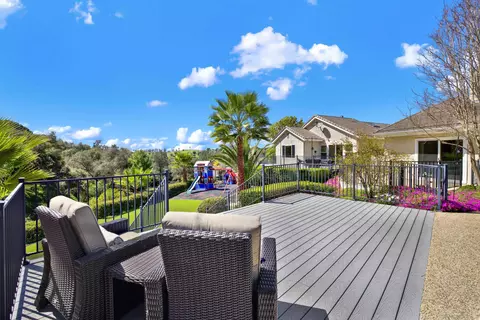 Exterior - 1033-1035 Summit Trl, Escondido, CA 92025 photo 14 of 23
