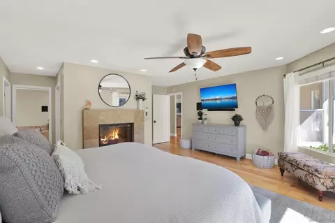 Bedroom - 1033-1035 Summit Trl, Escondido, CA 92025 photo 2 of 5