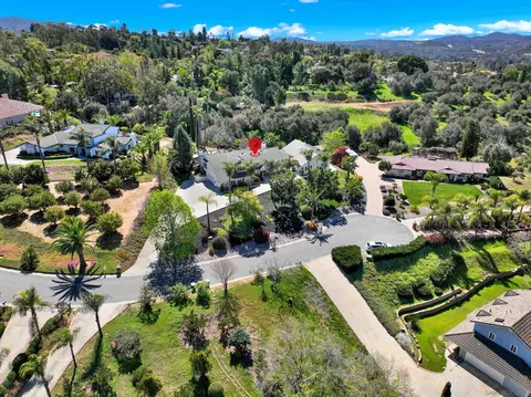 View/Area - 1033-1035 Summit Trl, Escondido, CA 92025 photo 4 of 6