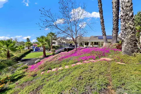 Exterior - 1033-1035 Summit Trl, Escondido, CA 92025 photo 21 of 23