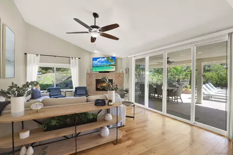 Living - 1033-1035 Summit Trl, Escondido, CA 92025 photo 2 of 3