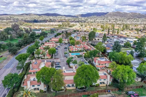 View/Area - 10713 Lisa Meadows Dr #C, Santee, CA 92071 photo 2 of 4