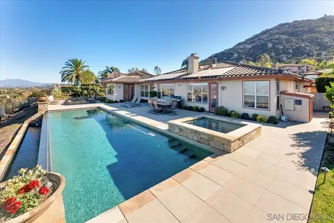 Exterior - 16984 Obsidian Dr, Ramona, CA 92065 photo 4 of 7