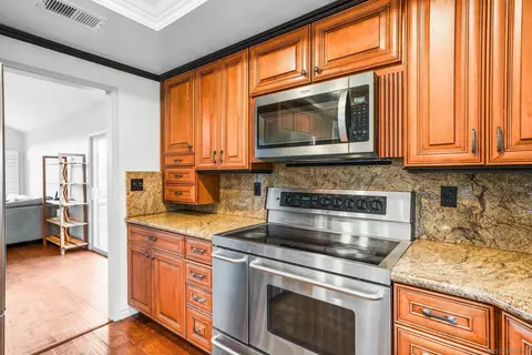 Kitchen - 1340 Sunglow Dr, Oceanside, CA 92056 photo 2 of 3