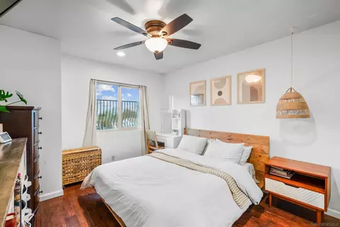 Bedroom - 1340 Sunglow Dr, Oceanside, CA 92056 photo 4 of 4