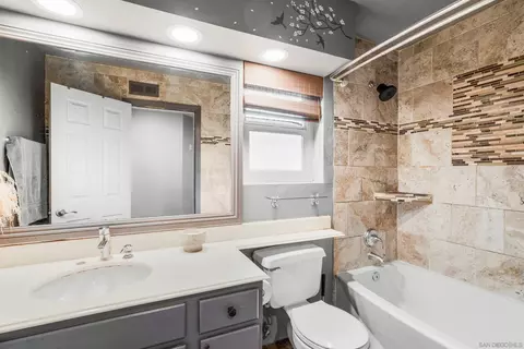 Bath - 1340 Sunglow Dr, Oceanside, CA 92056 photo 3 of 3