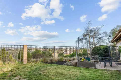 Exterior - 1340 Sunglow Dr, Oceanside, CA 92056 photo 10 of 14