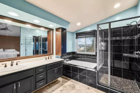 Bath - 1340 Sunglow Dr, Oceanside, CA 92056 photo 2 of 3
