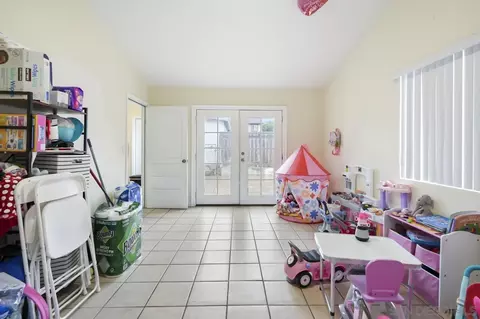 112 E Orlando St, Chula Vista, CA 91911 photo 18