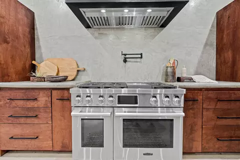 Kitchen - 13504 Hillside Ests, Jamul, CA 91935 photo 7 of 9