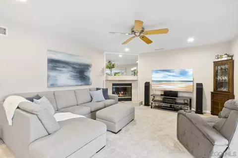 Living - 17123 Tam O Shanter Dr, Poway, CA 92064 photo 7 of 8