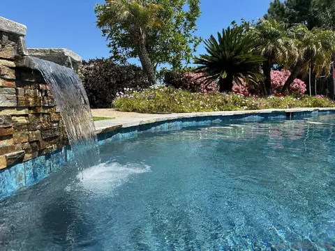 Exterior - 17123 Tam O Shanter Dr, Poway, CA 92064 photo 4 of 19