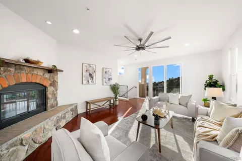1639 Coronado Ave, Spring Valley, CA 91977 photo 4